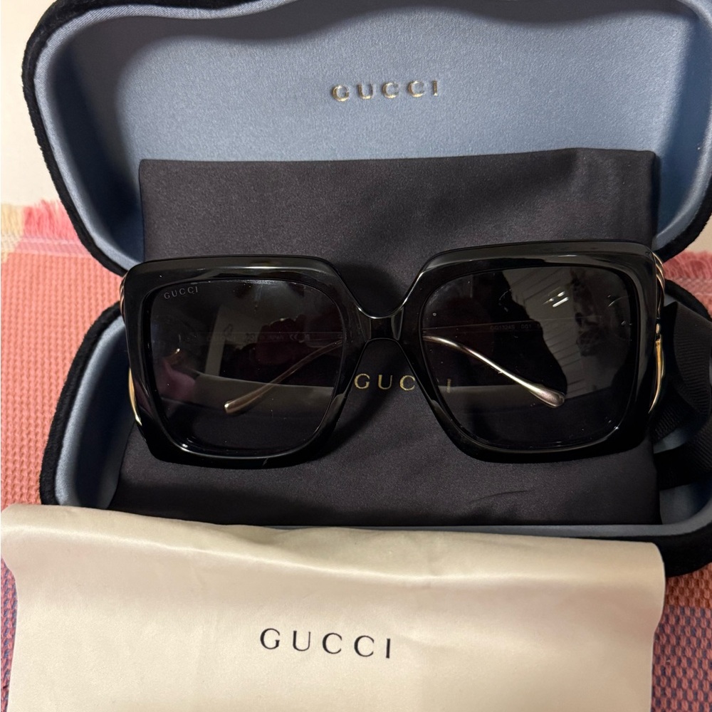 Gucci Black Sunglasses